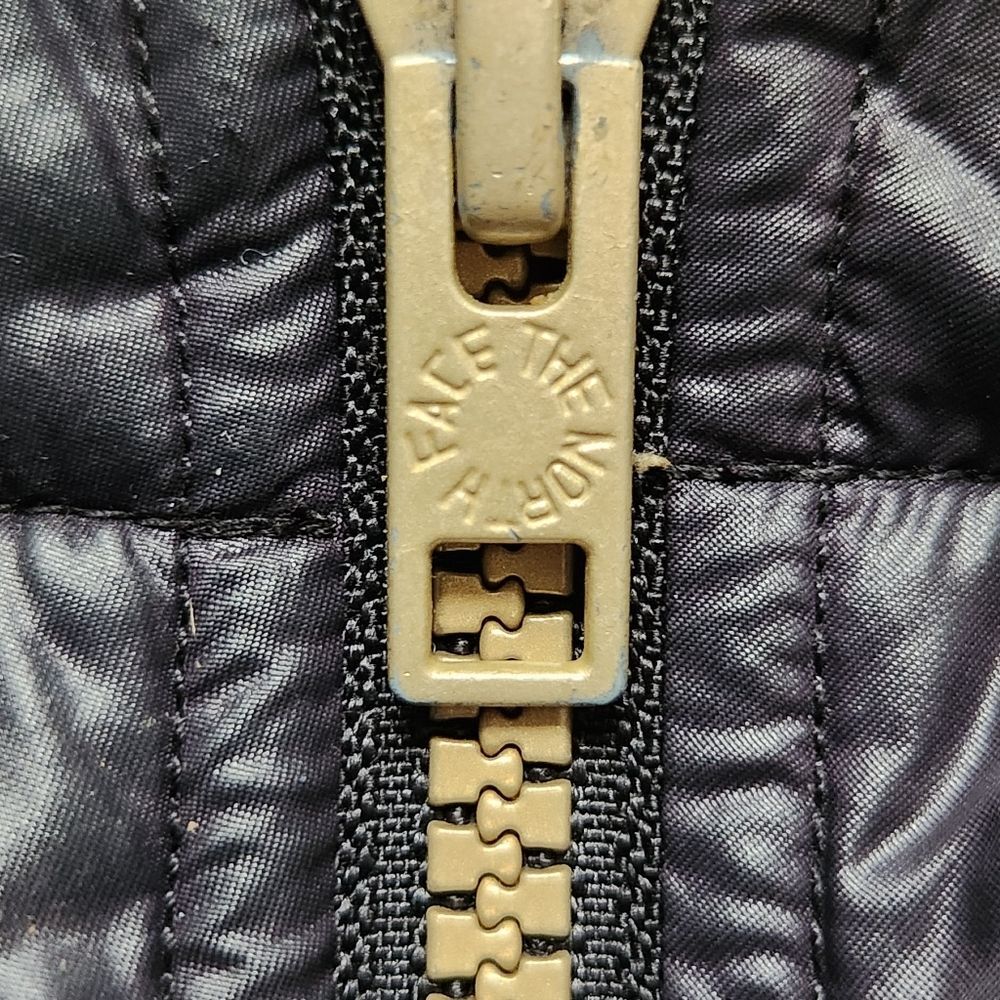 Kids The North Face Cocolee Black Gold Down Puffer Coat M 10/12 - Picture 4 of 16